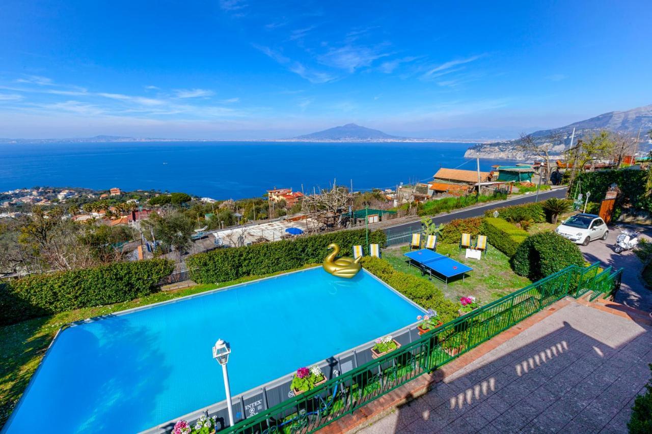 Estate4Home - Villa Luisa Play&Pool Sant'Agata sui due Golfi Luaran gambar
