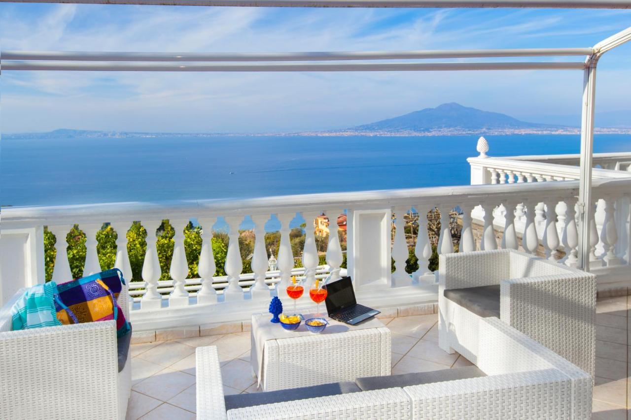Estate4Home - Villa Luisa Play&Pool Sant'Agata sui due Golfi Luaran gambar